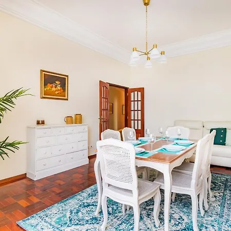 Marques De Pombal Classical Living Daire *
