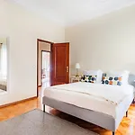 Marques De Pombal Classical Living Апартаменты Лиссабон
