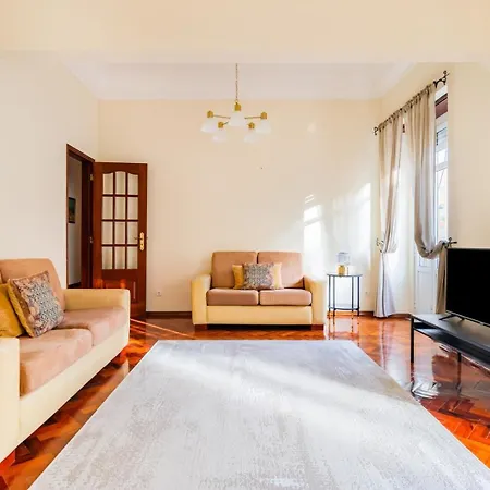 Marquês De Pombal Classical Living