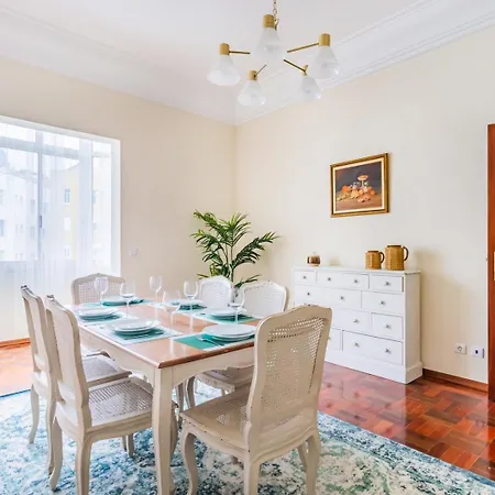 Marquês De Pombal Classical Living Apartamento